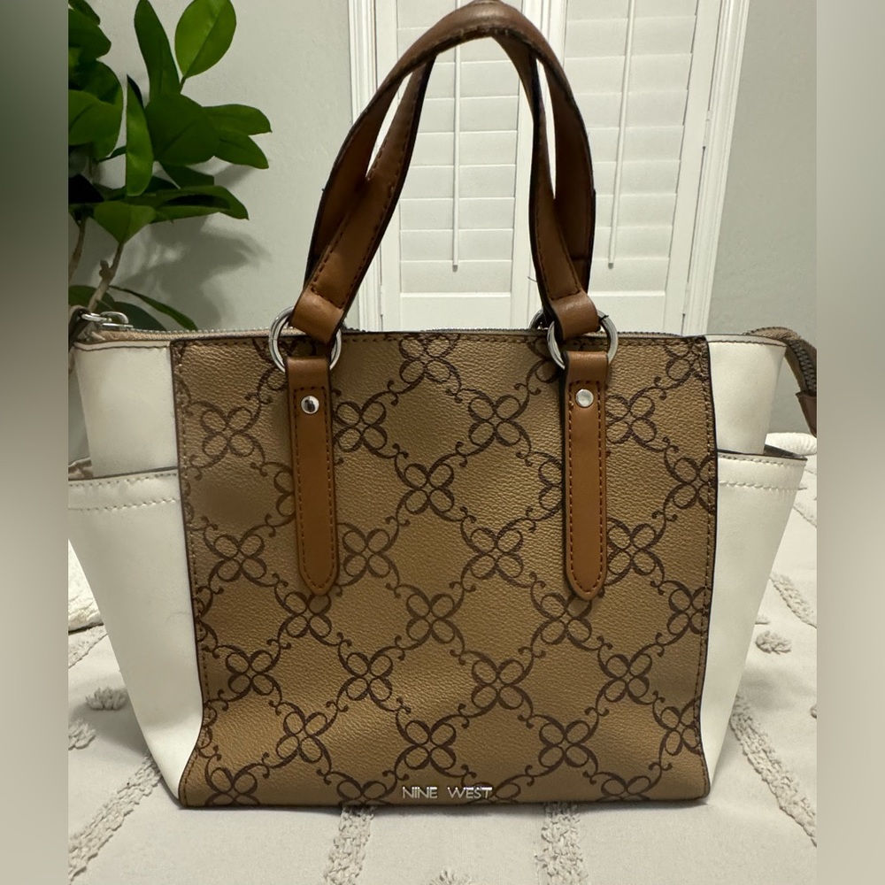 Nine West brown and white womens purse.
